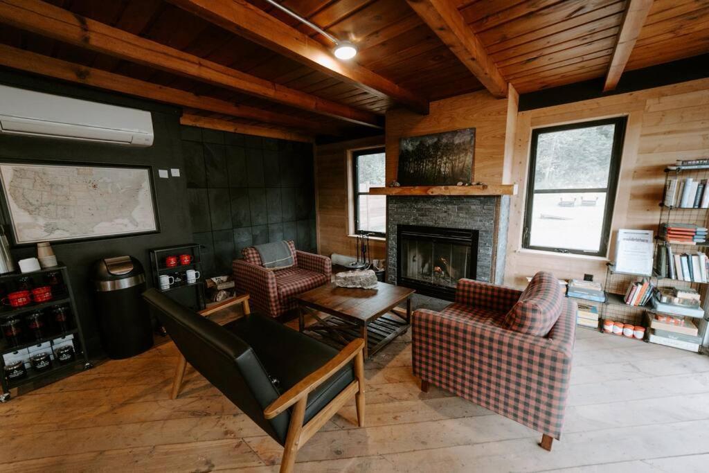 North Shore Camping Company Beaver Bay Extérieur photo